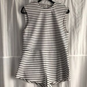 Romper. Striped.